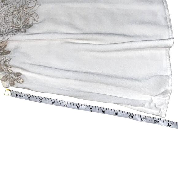 Embroidered Camisole by EYESHADOW in White XS - Picture 5 of 7
